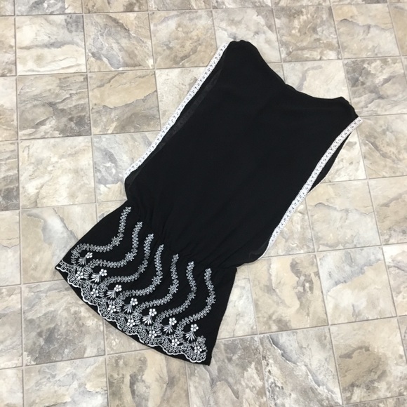 ARDEN B Top - Picture 7 of 8